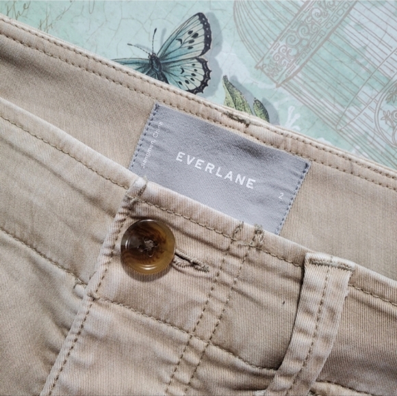 Everlane The Lightweight Relaxed Chino - Picture 6 of 8